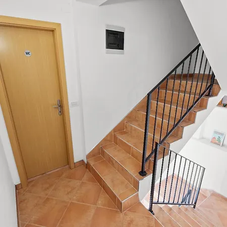 Holiday home Casa Leone